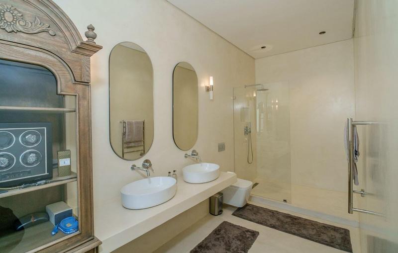 4 Bedroom Property for Sale in Hout Bay Western Cape